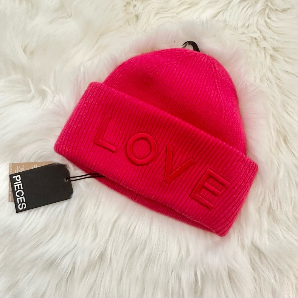 NWT PIECES Love Knit Beanie Hat